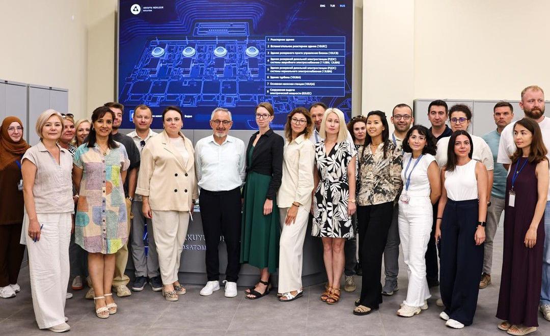 Türkiye'nin en büyük ve en kritik altyapı yatırımlarından biri olan Akkuyu Nükleer Güç Santrali kapsamında, Akkuyu Nükleer A.Ş. çalışanlarıyla gerçekleştirdiğimiz birinci grup eğitim programımızı başarıyla tamamladık.
